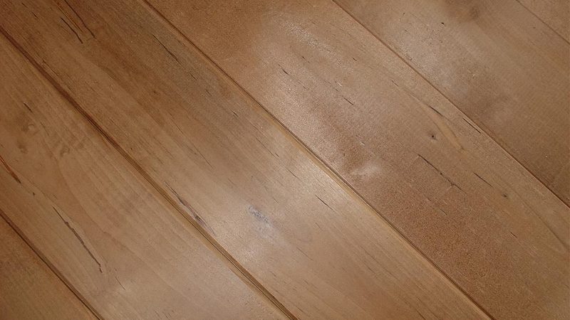 高端地板品牌售后服务哪家强？揭秘售后服务对比关键点**